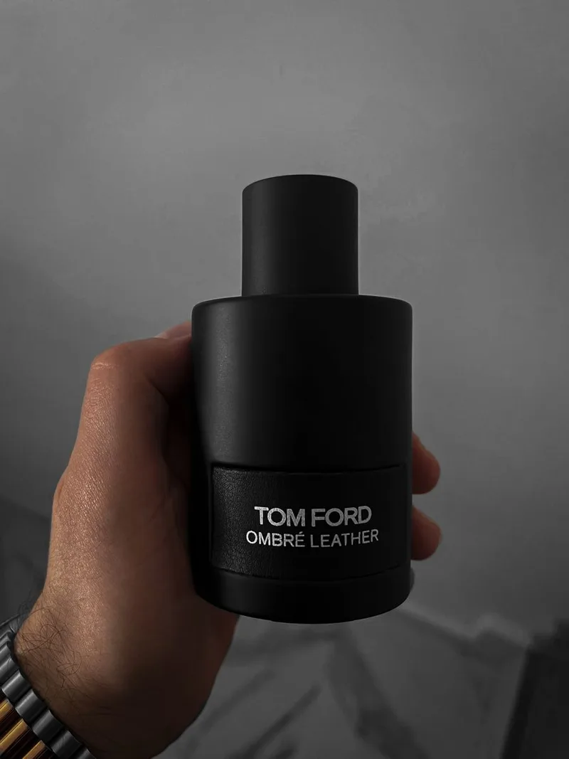 Tom Ford Ombre Leather perfume decant